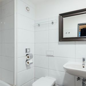 Zimmer mit zwei Einzelbetten